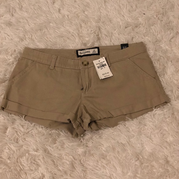 Shorts - Picture 2 of 5